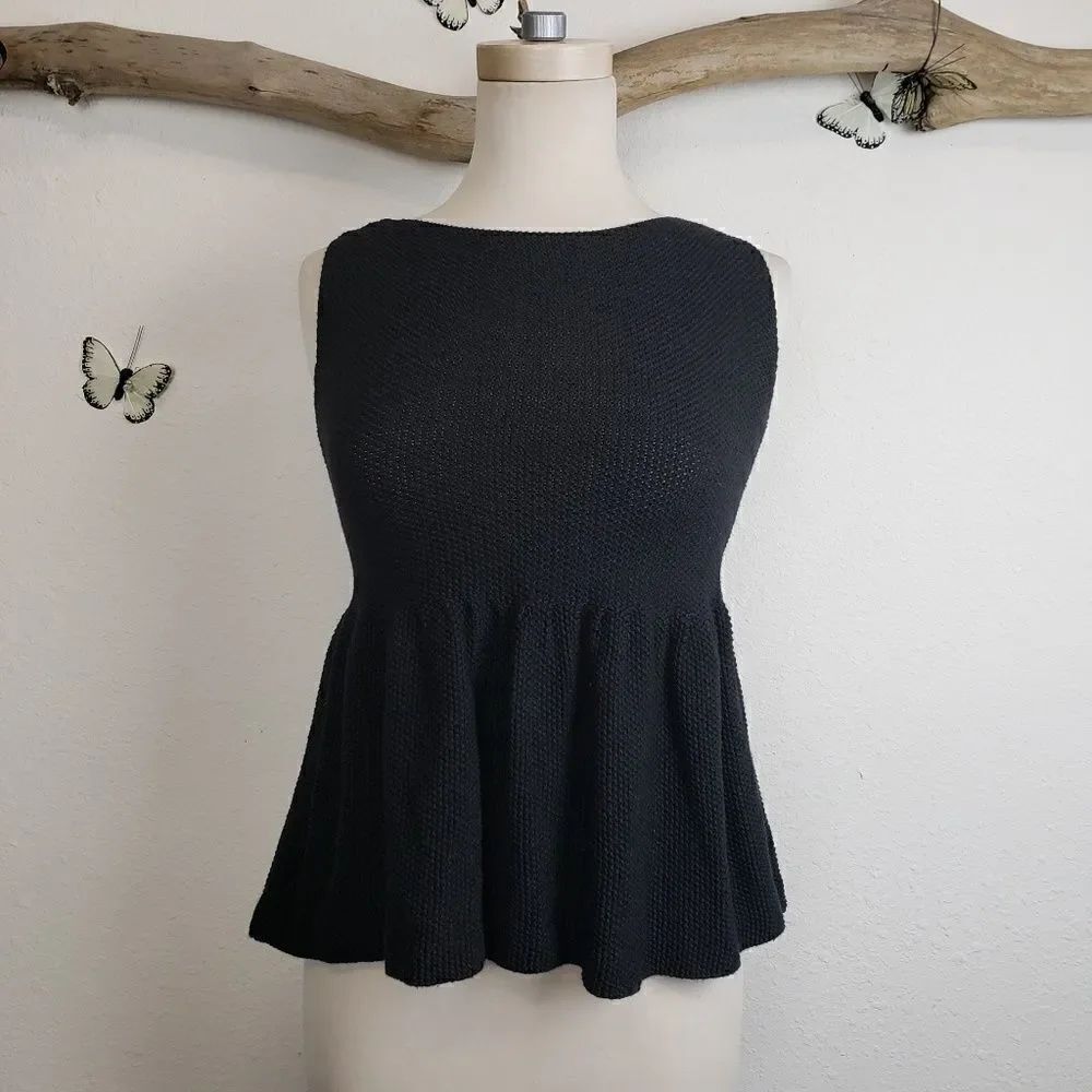 Zara knit peplum sleeveless knit with gold zipper